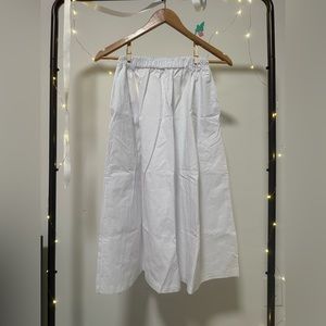 Plain White Long Female Skirt with Side Pockets
